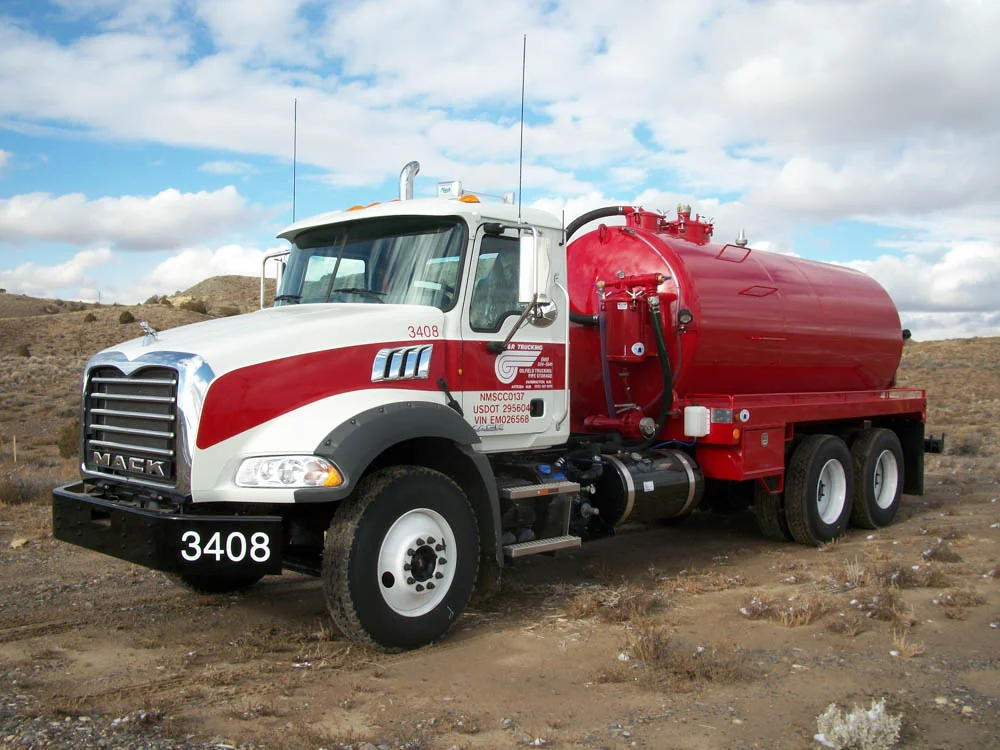 Oilfield Vacuum And Dot Tanks — Largo Tank